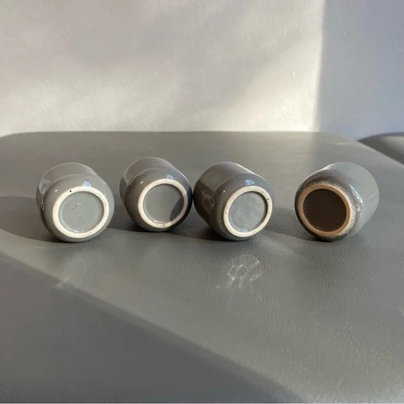 Set Of 4 Mini Ceramic Gray Toothbrush Holders Minimalist Bathroom Organizers - Picture 4 of 5